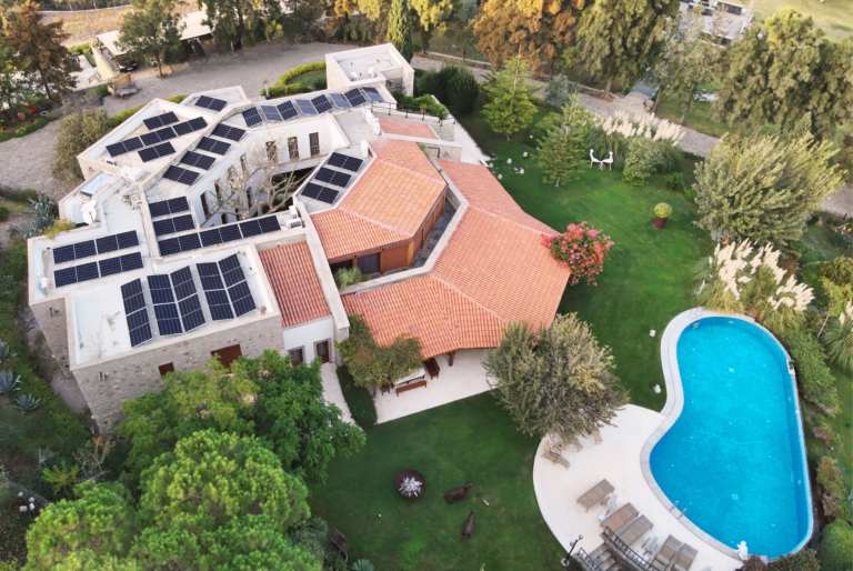 Güneş Enerjisi Panelleri: Fabrikadan Eve, Tasarrufun Yeni Yolu