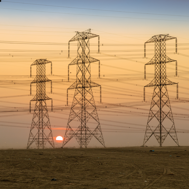 Elektrik Zammı, Krizler ve Güneş Enerjisinin Güvencesi: 2025’e Hazırlık